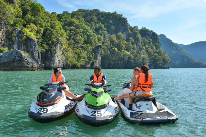 Langkawi Jetski & Watersport Activities Image 3