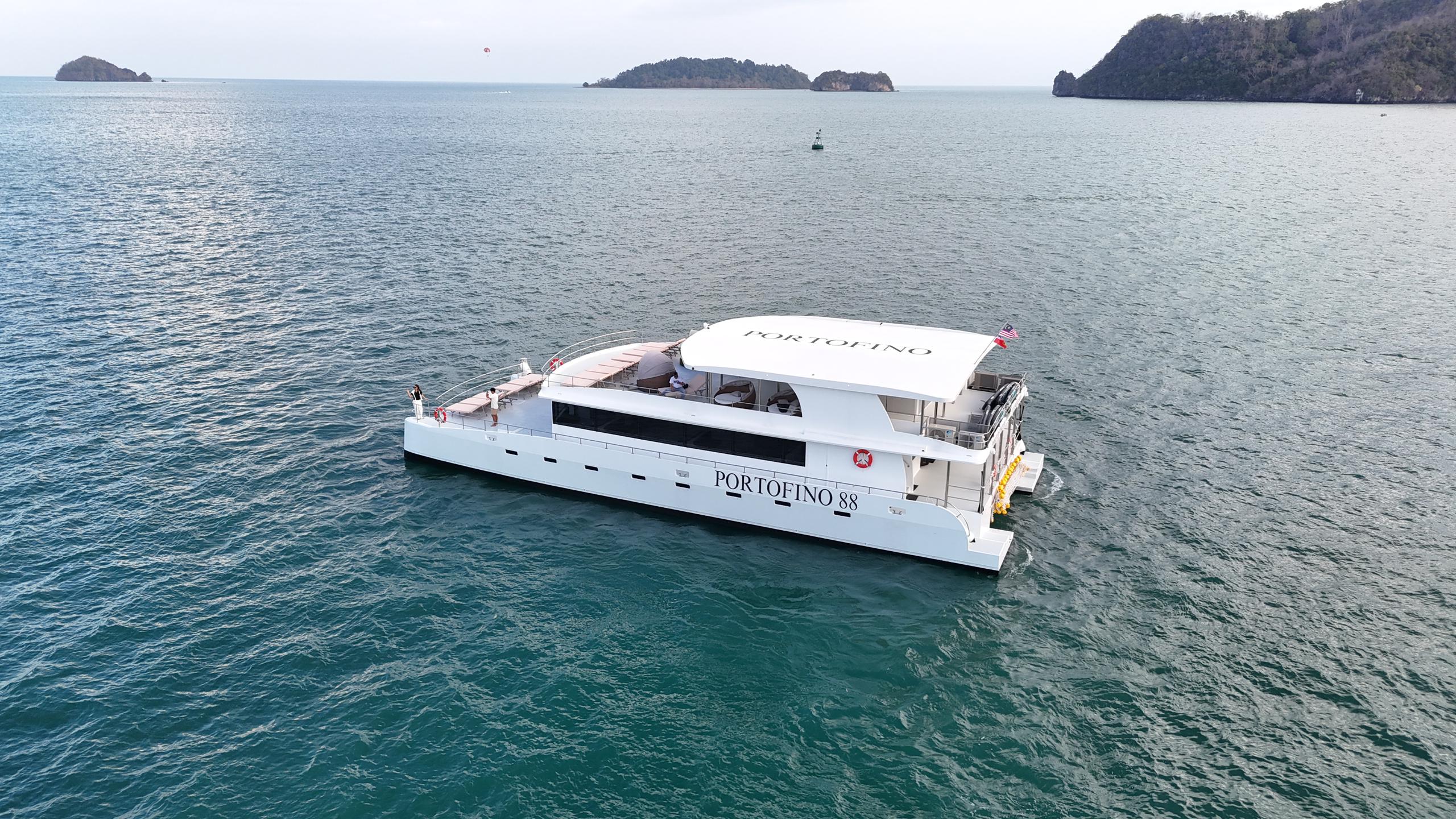 Langkawi Luxury Cruise Catamaran Image 1